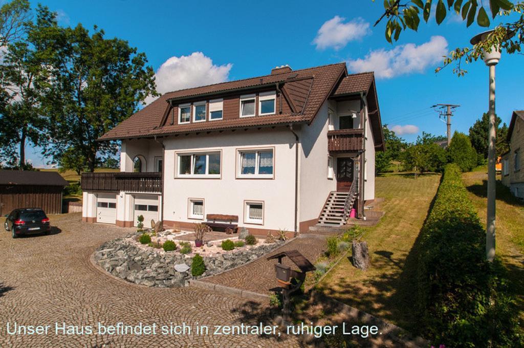 Ferienwohnung Jessica Geroldsgrun エクステリア 写真